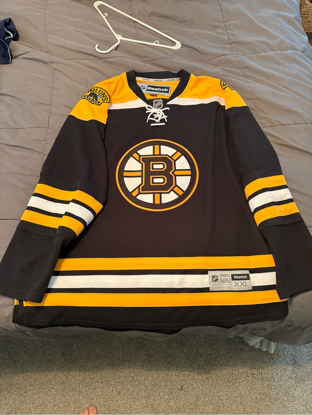 Boston bruins jersey